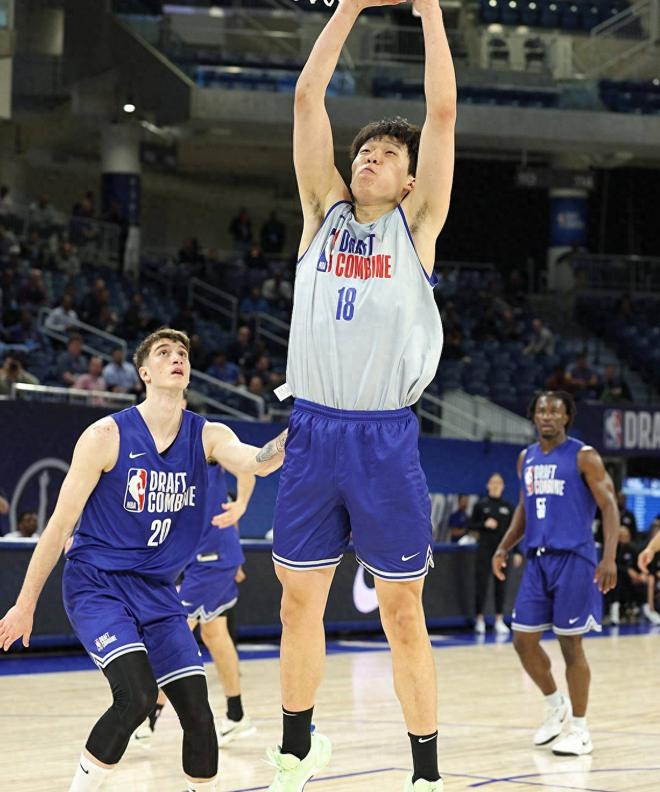 九游体育APP包含今晨CBA季后赛传出新动向，明尼苏达森林狼状态回暖，管理层表态：引发热议，阵容厚度经受考验的词条